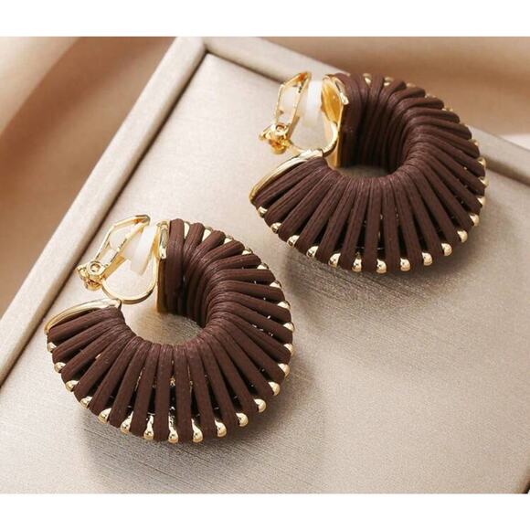 Clip on 1 1/4" gold and brown leather wrapped wide hoop earrings - Picture 1 of 4